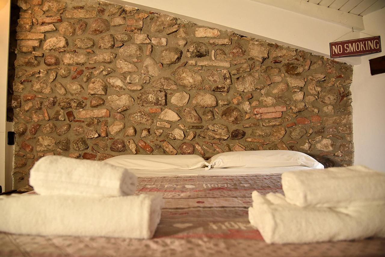 Bed and Breakfast Prigioni House Песк'єра-дель-Гарда Екстер'єр фото