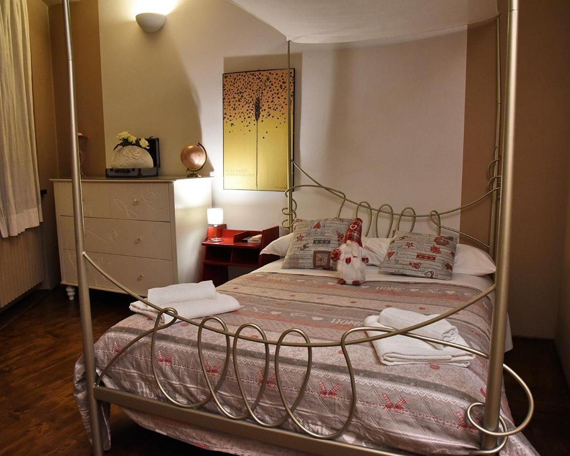 Bed and Breakfast Prigioni House Песк'єра-дель-Гарда Екстер'єр фото