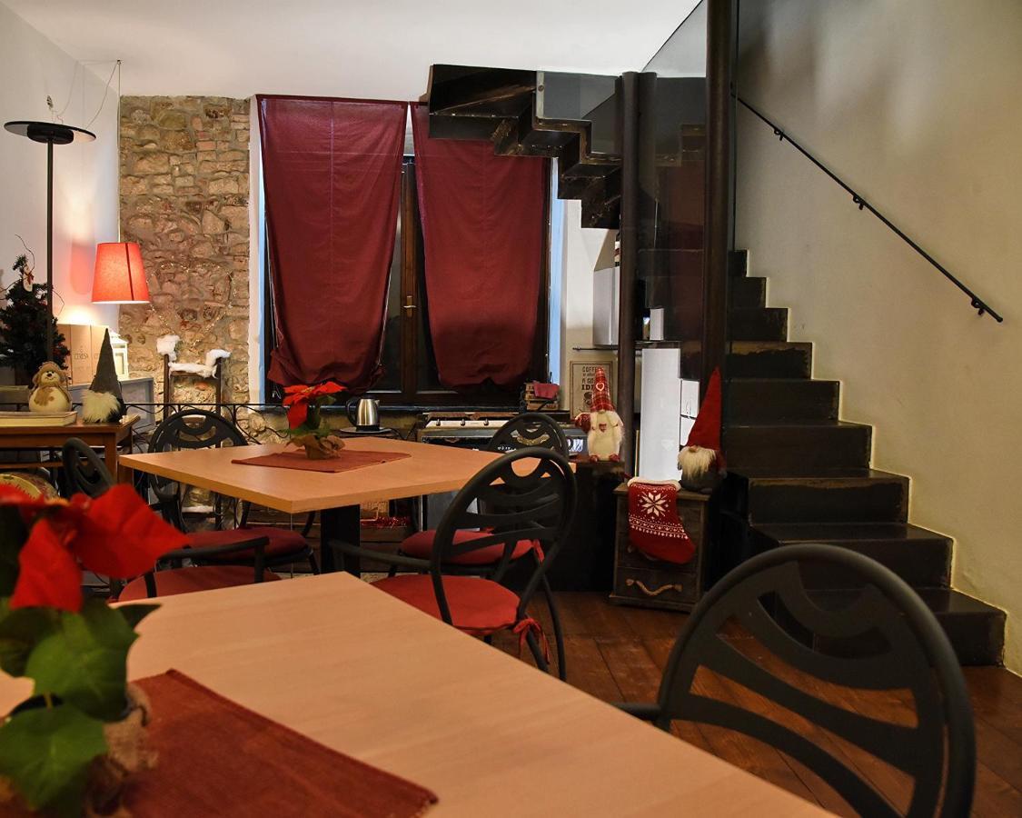 Bed and Breakfast Prigioni House Песк'єра-дель-Гарда Екстер'єр фото
