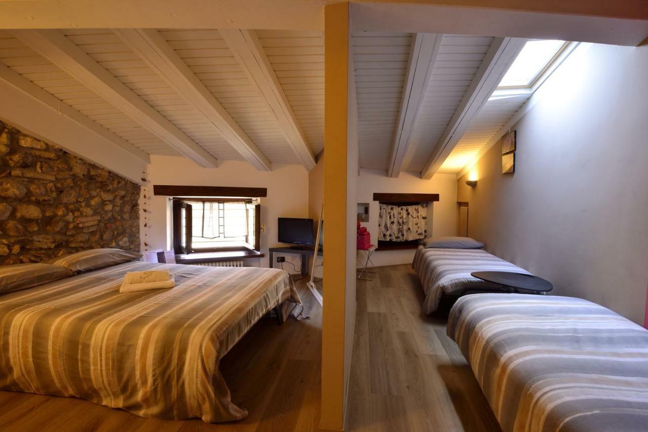 Bed and Breakfast Prigioni House Песк'єра-дель-Гарда Екстер'єр фото